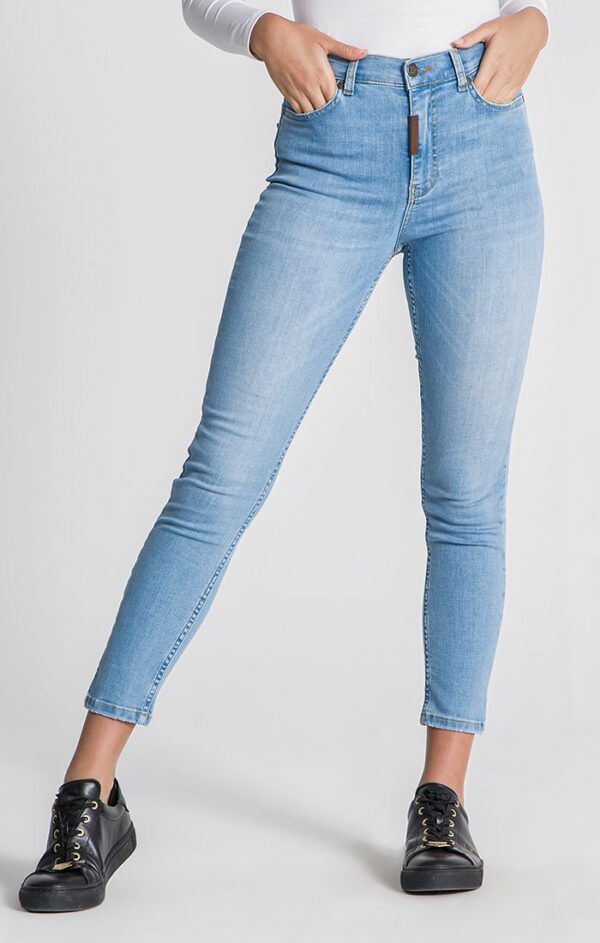 Light-Blue-GK-Skinny-Jeans-1_319fa1ec-60ca-46e6-9934-5c427e27290f.jpg